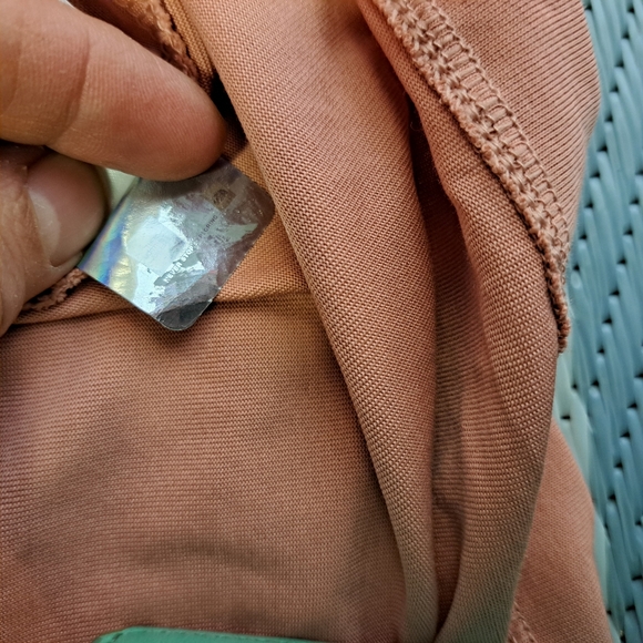 The North Face Women’s Long Sleeve Graphic Tee – Rose Pink Floral Logo‎ - Picture 7 of 9